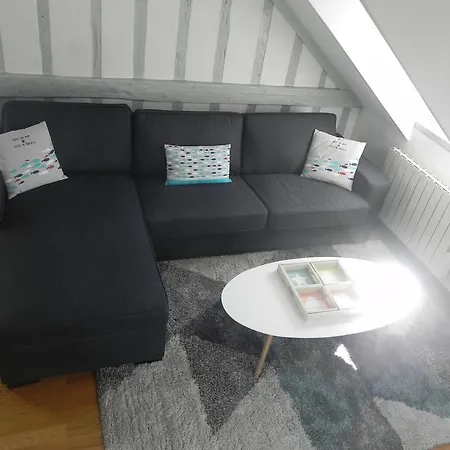 Apartment Rue Haute *